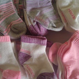 Hanes Baby Girl Toddler Soft Socks 18 Pair  6-12 m